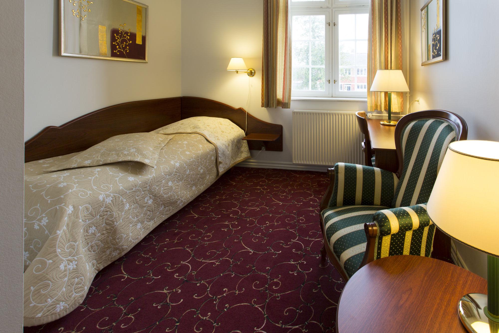 Milling Hotel Park ميدِلفارت المظهر الخارجي الصورة